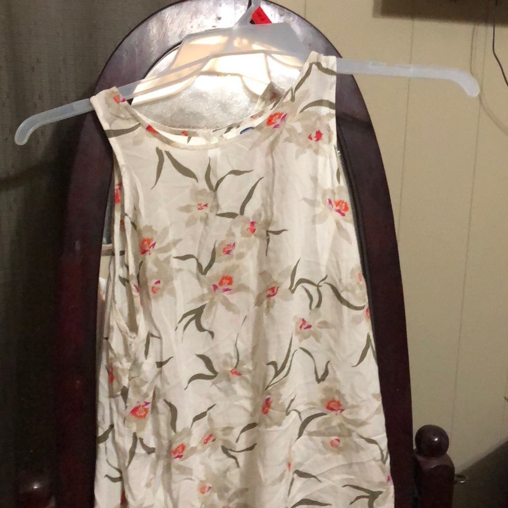 Old Navy tank top